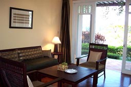 Executive Mekong suite living room