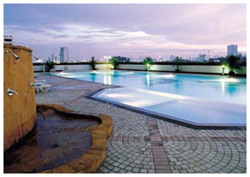 Outdoor swimming pool