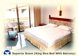 Superior room with king size bed