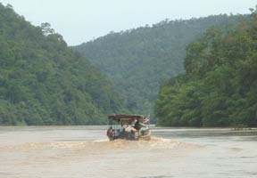 A boat on Salawin river: Mae Samleab toward Tha Ta Fang