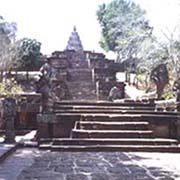 Ladder to Prasat Phnom Rung