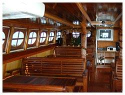 Air-con salon in the main deck