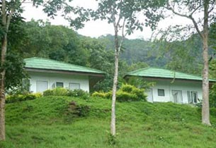 Bungalows in Namtok Ngao waterfall national park